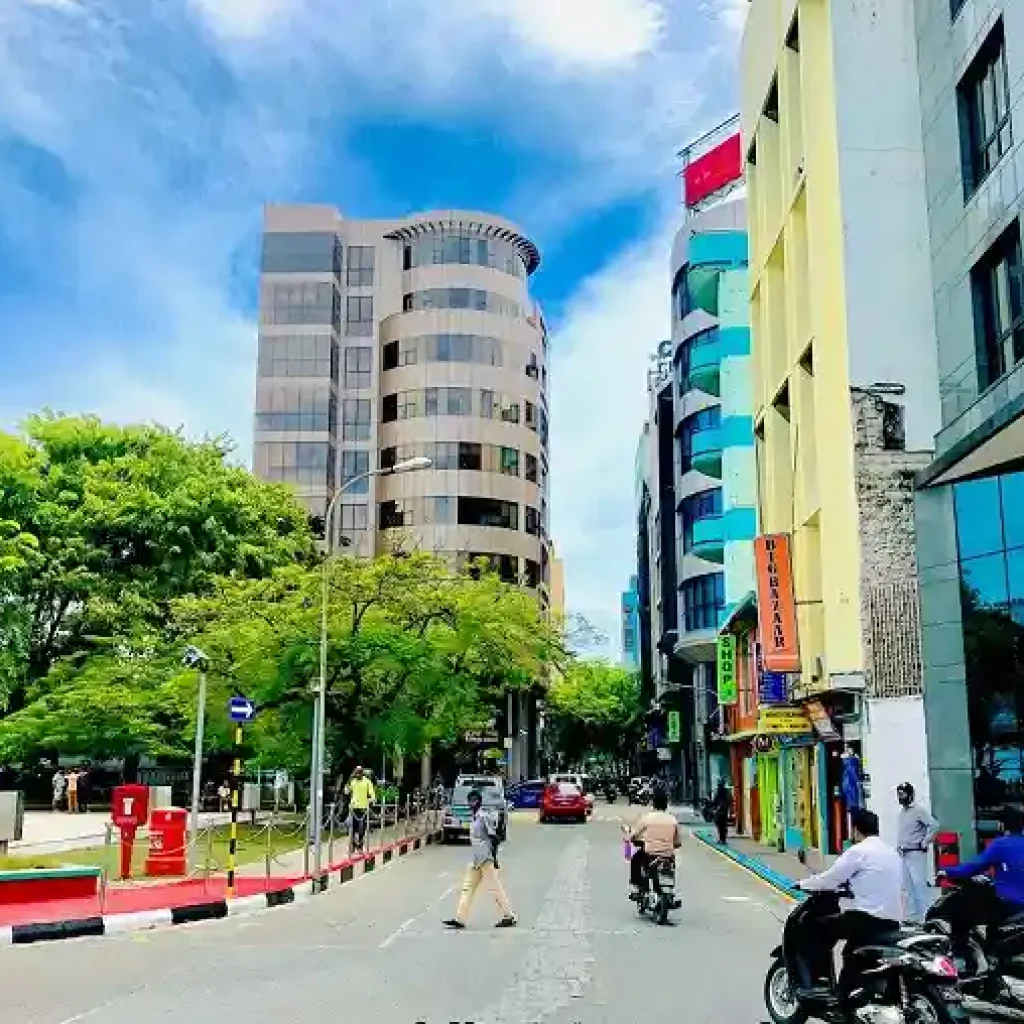 shopping in male city