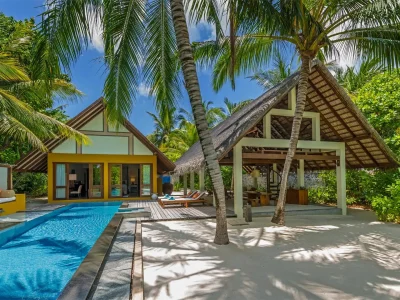 Four Seasons Resort Maldives at Landaa Giraavaru